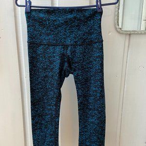 Sz 6 High waisted crops